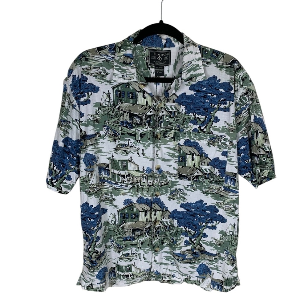 LAST CHANCE! Fiend Island Village Short Sleeve Button Front Hawaiian Shirt M
